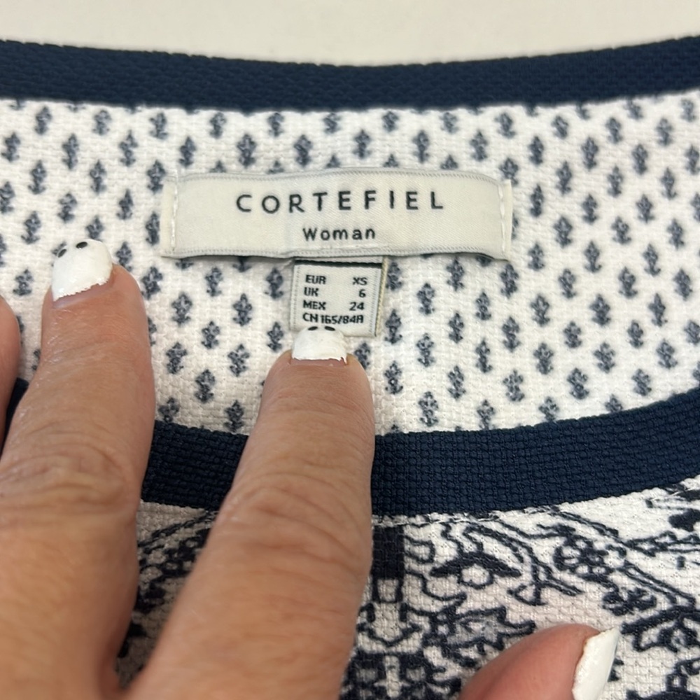 Cortefiel Short Sleeve  Knit Mini.‎ Beautiful Blue Print    On Dress. Size UK6 - Picture 7 of 11